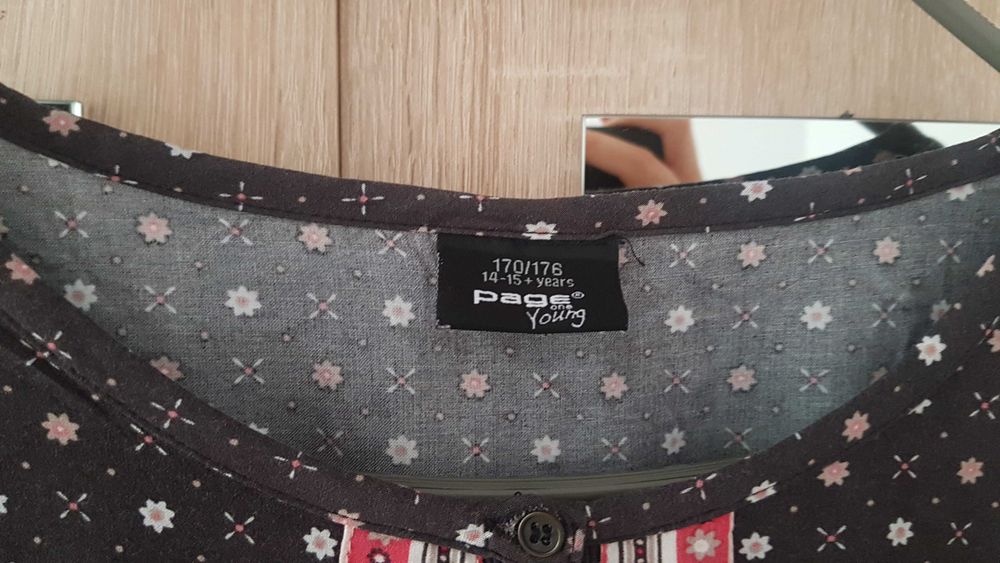 Rochie maro cu imprimeu floral, marimea L