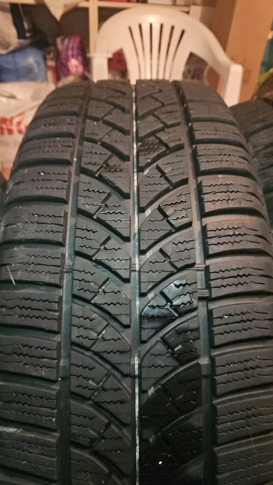 5/114.3/17 KIA 225/60/17 Bridgestone