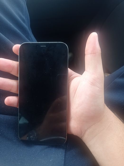 iPhone 12 pro in stare perfecta
