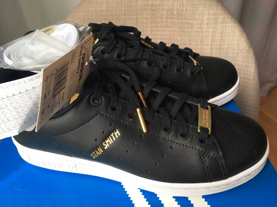 ADIDAS STAN SMITH J и Pharrel Williams нови в кутия, номер 36
