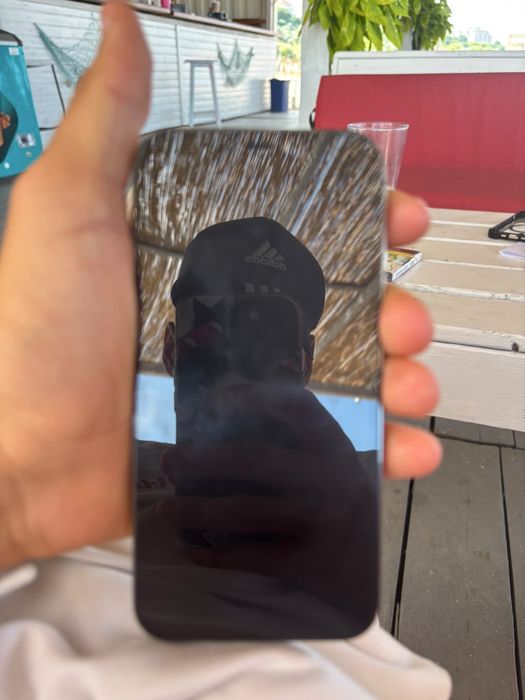 Vand Iphone 12 Pro cititi descrierea