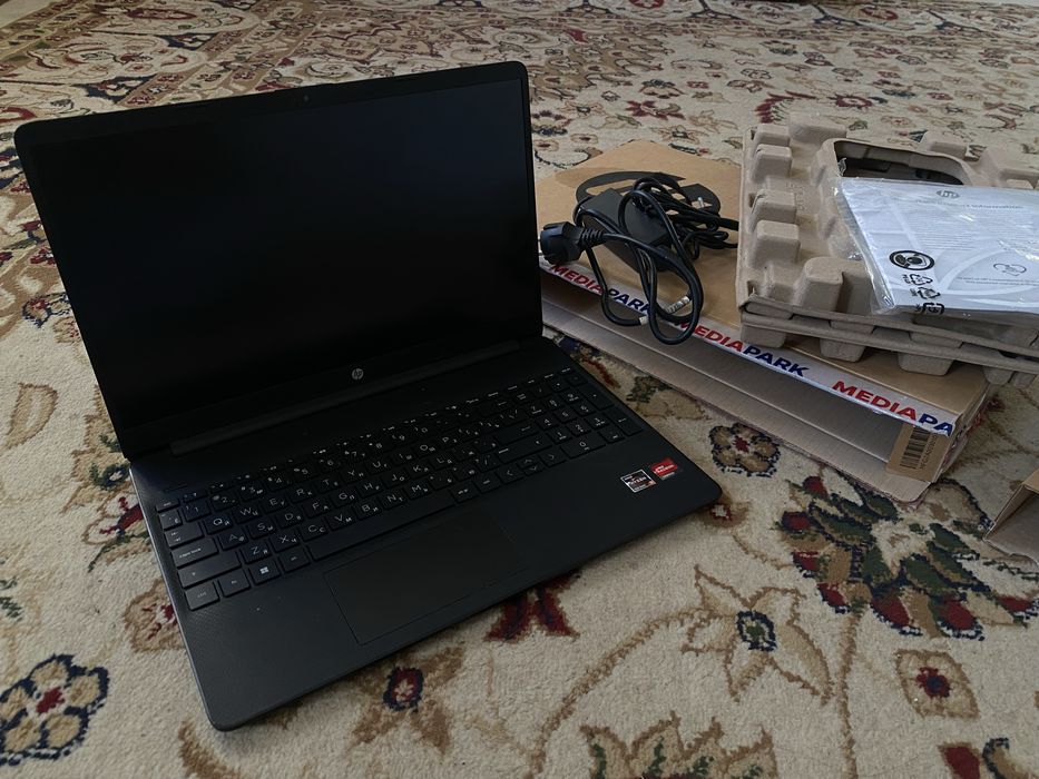 Ноутбук сатылады