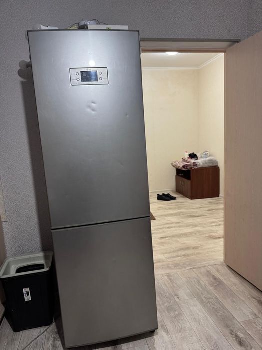 Холодильник LG/Холодильник