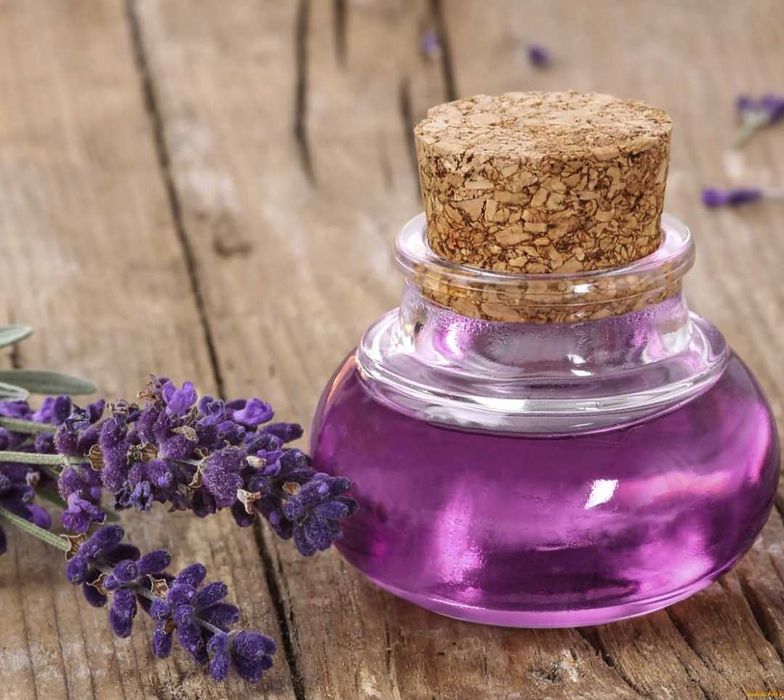 Мёд . Эфирные масла.