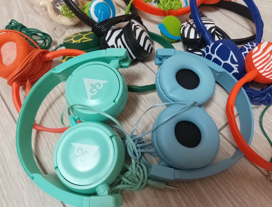 Срочно продам наушники.