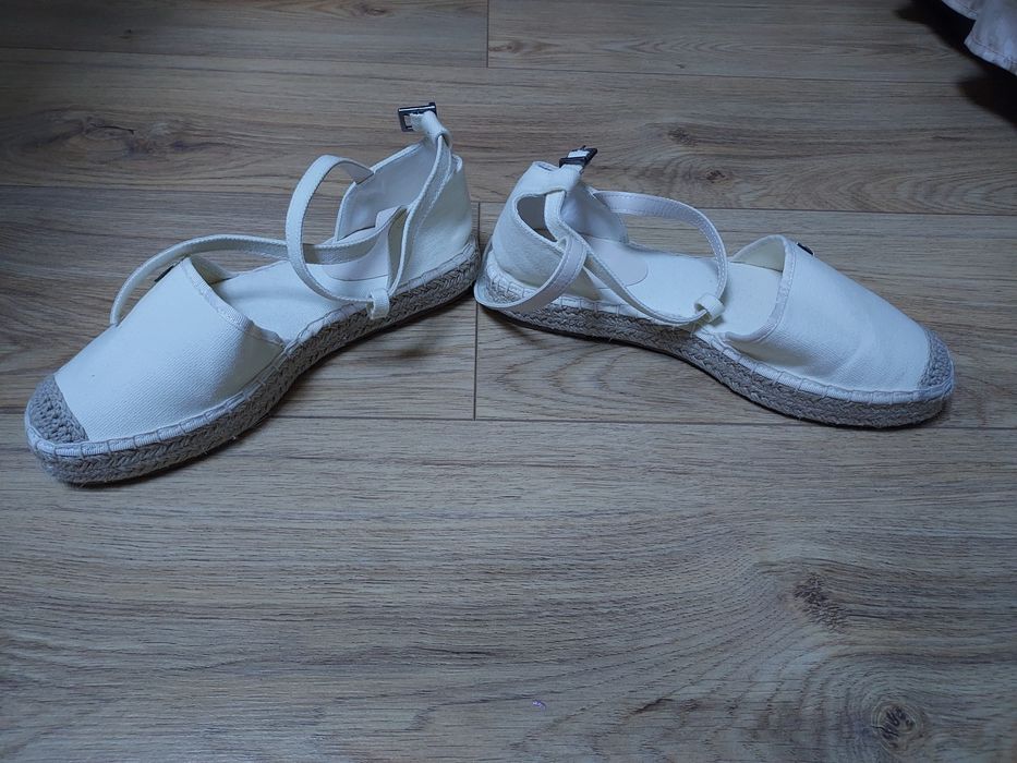 Espadrile Esprit cu barete pe glezna