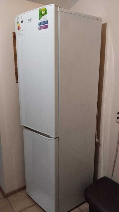 двух камерный высокий холодильник BEKO