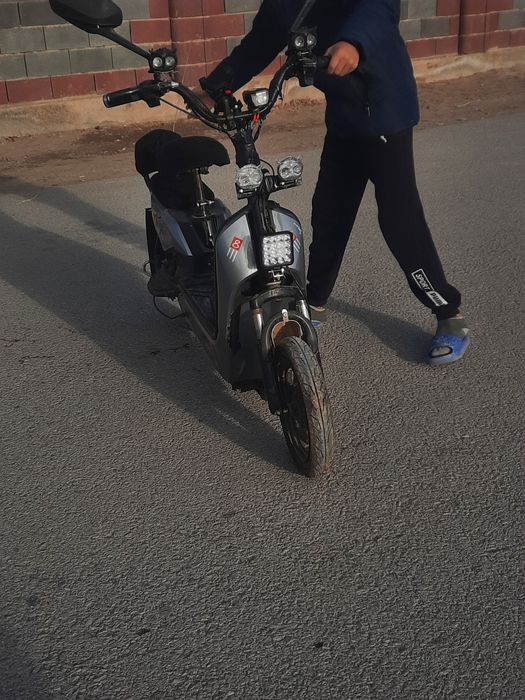 Скутер сатылады бу