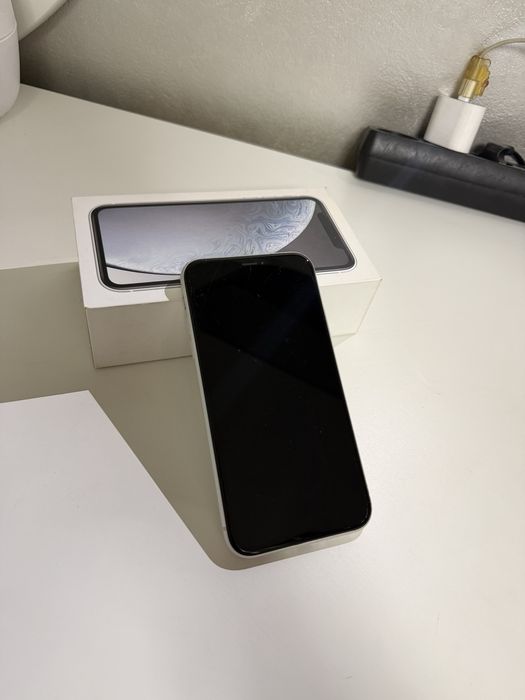 Продам Iphone xr идеал