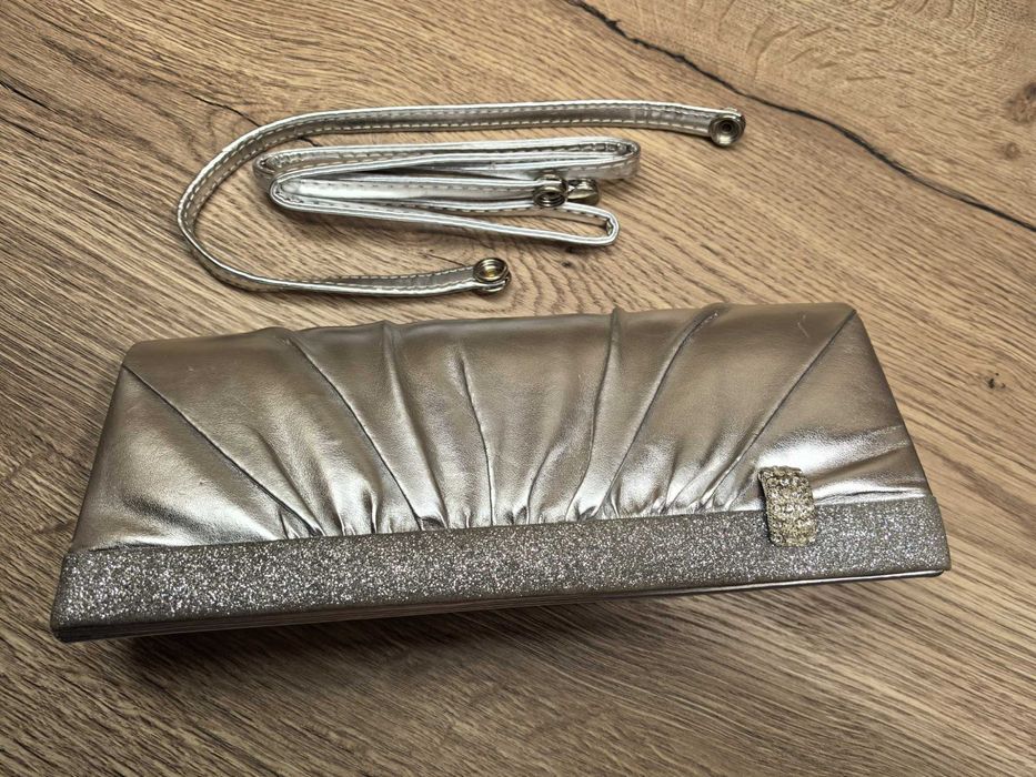 Дамски чанти за ръка и рамо