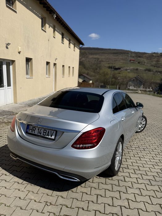 Mercedes-Benz C200