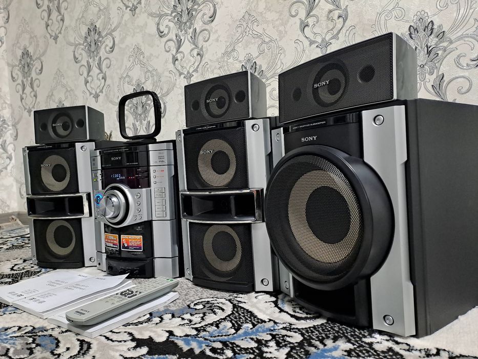 Muzikalniy sentr sotiladi