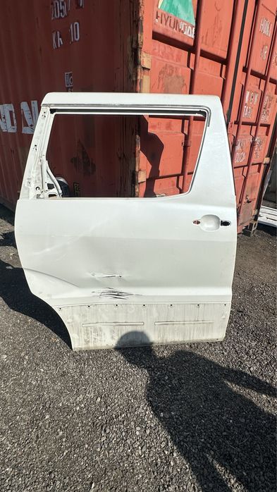 Дверь на Альфард