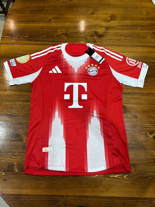 Футболни тениски