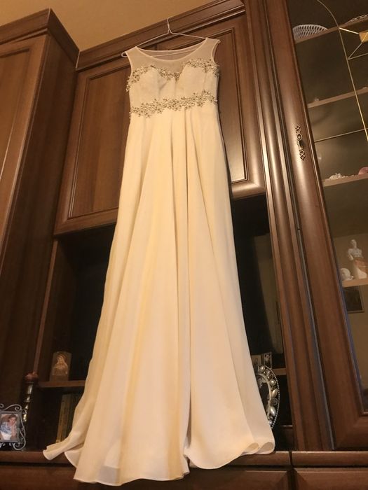 Rochie de gală crem 38-40