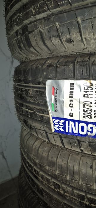 205/70 R 15C.225/50 R 17.215/45 R 17.275/35 R 21.245/40 R 21.