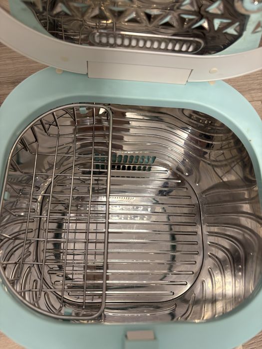 Sterilizator  UV cu uscare biberoane