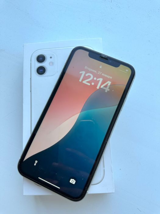 продам айфон 11..