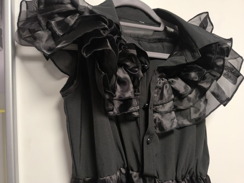 Рокля на  Уинсдей