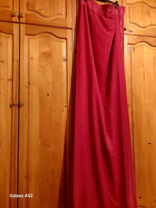 Продавам пердета