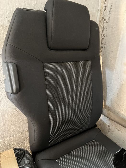 Салон Опел Зафира Б