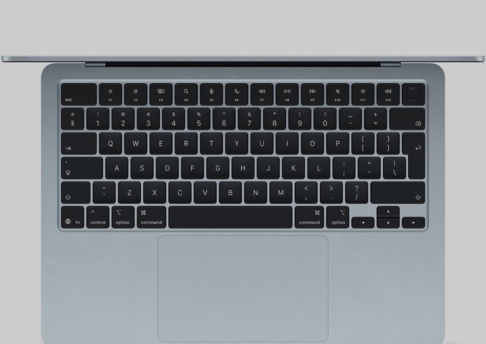 Лаптоп Apple MacBook Air 13", Apple M4, 10 CPU ядра и 8 GPU ядра, 16GB RAM, 256GB, Sky Blue, Международна клавиатура, RO ръководство