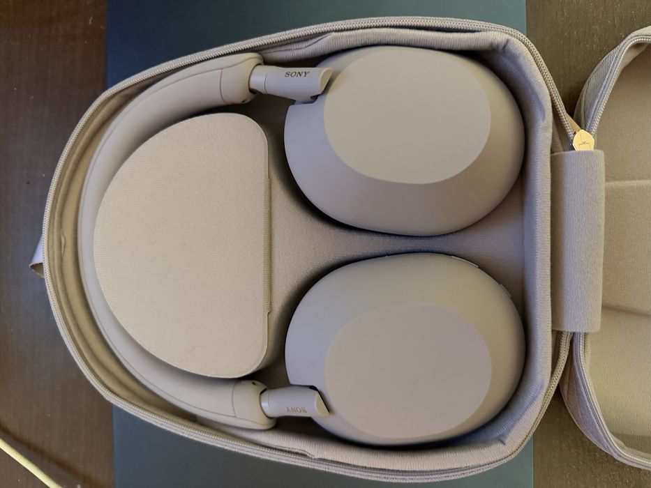 Caşti Sony WH-1000XM5