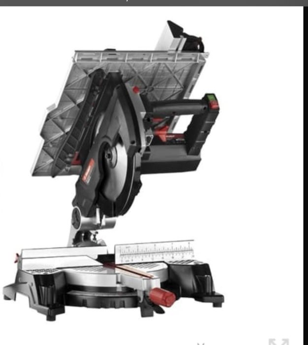 Пила торцовочная новая