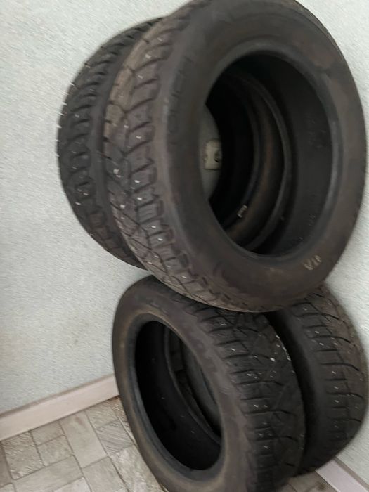 Зимние шины 4шт продаю