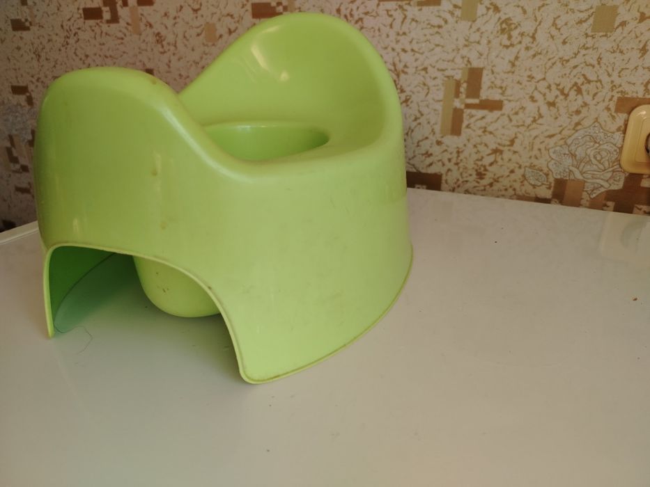 Продам горшки детские
