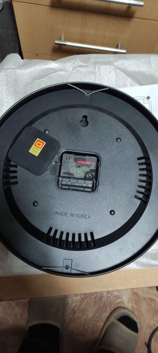 Настенные часы B&S