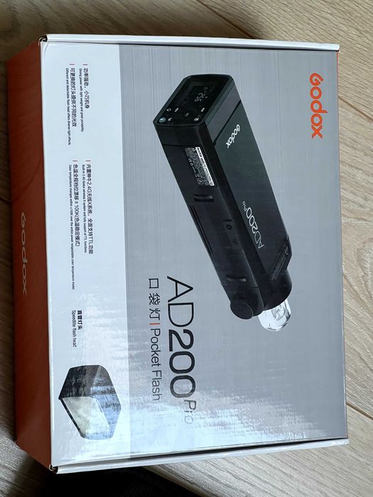 Blit Portabil Godox AD200 Pro