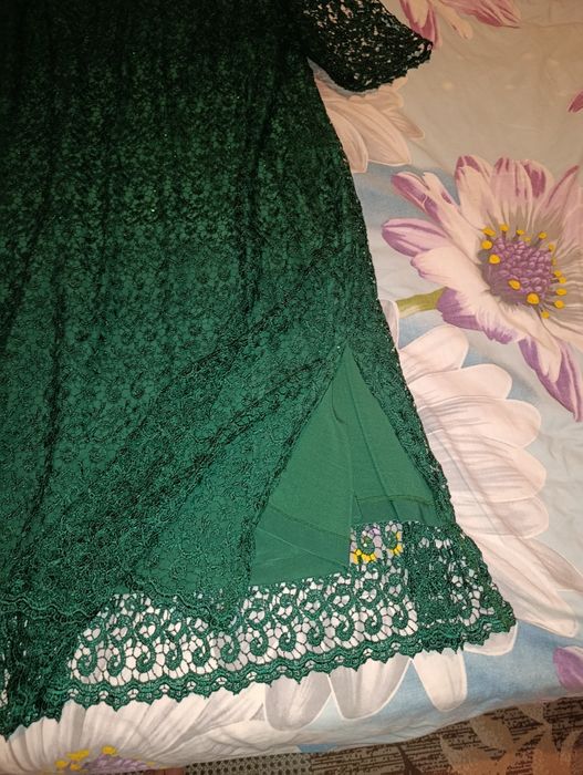 Нарядное гипюровое платье