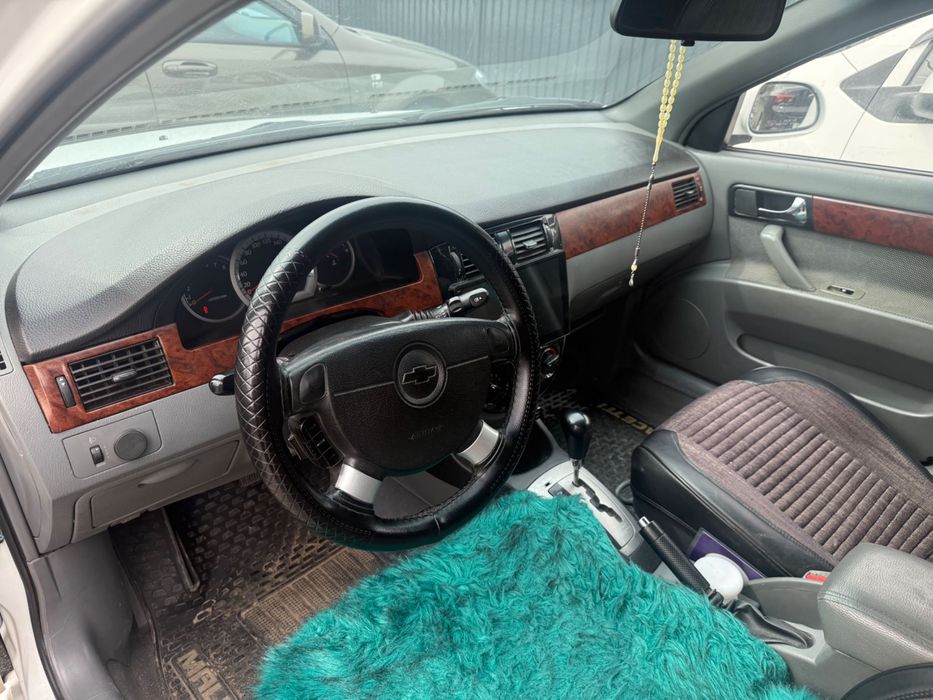 Chevloret Lacetti 1.6 AT