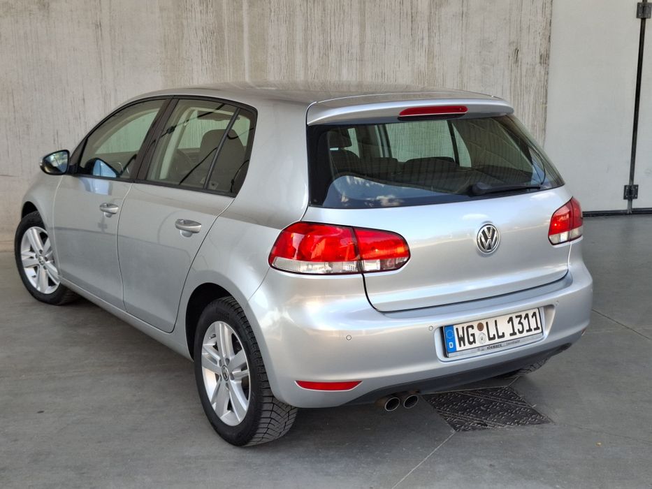 VOLKSWAGEN Golf 2010 — imagine 4