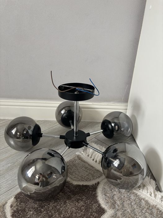 Продается люстра