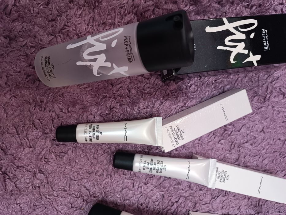 Гримове на MAC чисто нови