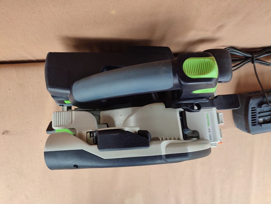 Festool circular pe acumulator