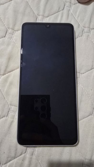 Продам телефон а33