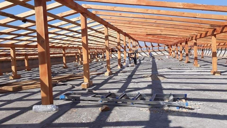 Направа на нови покриви.
Изграждане на нова дървена конструкция.
Изгра