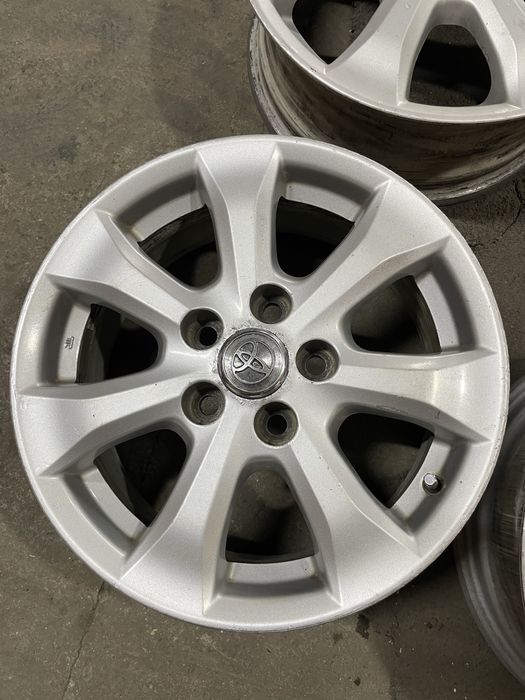 Продам диски от камри 45 р16 оригинал
