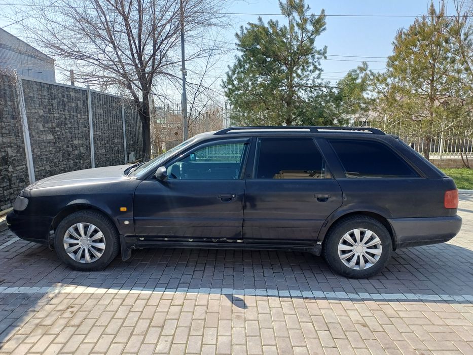 Продам ауди а6..