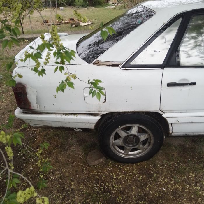 Продам ауди 100.