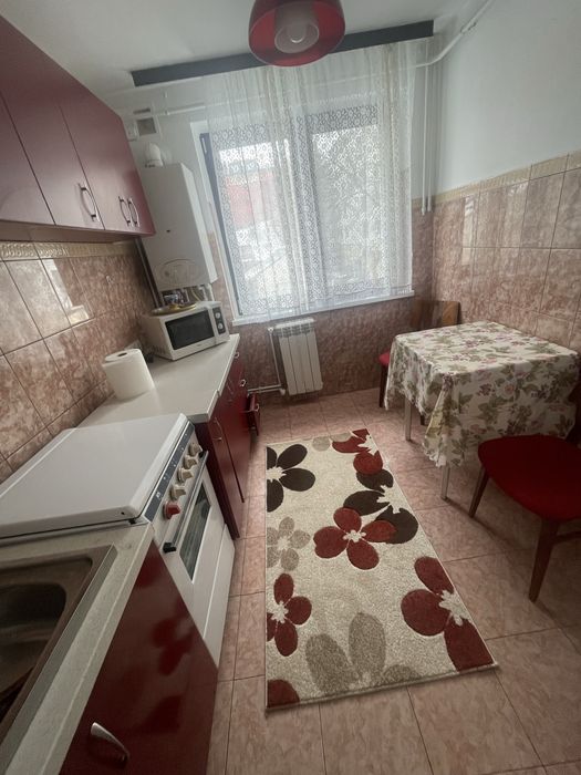Inchiriez apartament doua camere  ultacentral Suceava