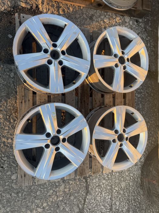 Алуминиеви джанти VW PASSAT B7 7.5jx17 ET47 5x112 3AA601025E ном 311