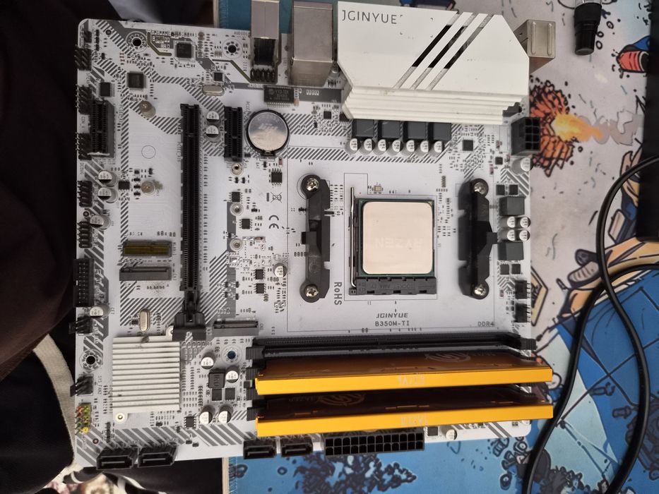 Ryzen 5 2600, B350M, 32gb