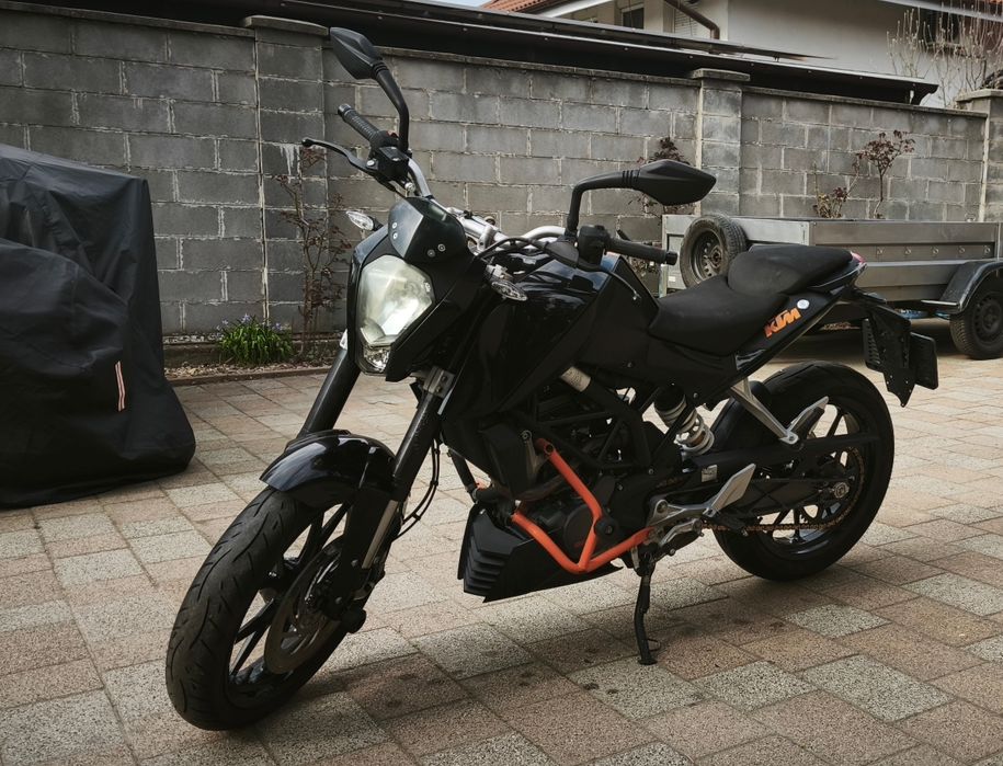 KTM Duke 125 cu ABS, cat. A1