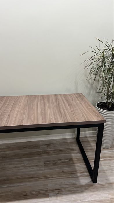 Продам два стола универсальных 180\80\75