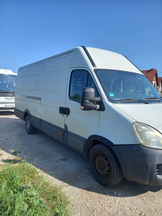Autoutilitara Iveco Daily 3,5 t, motor 2,3 Diesel,126CP din 2011