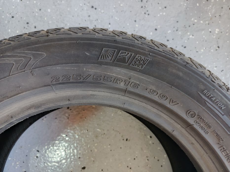 225.55.16 Maxxis All Season Second-hand